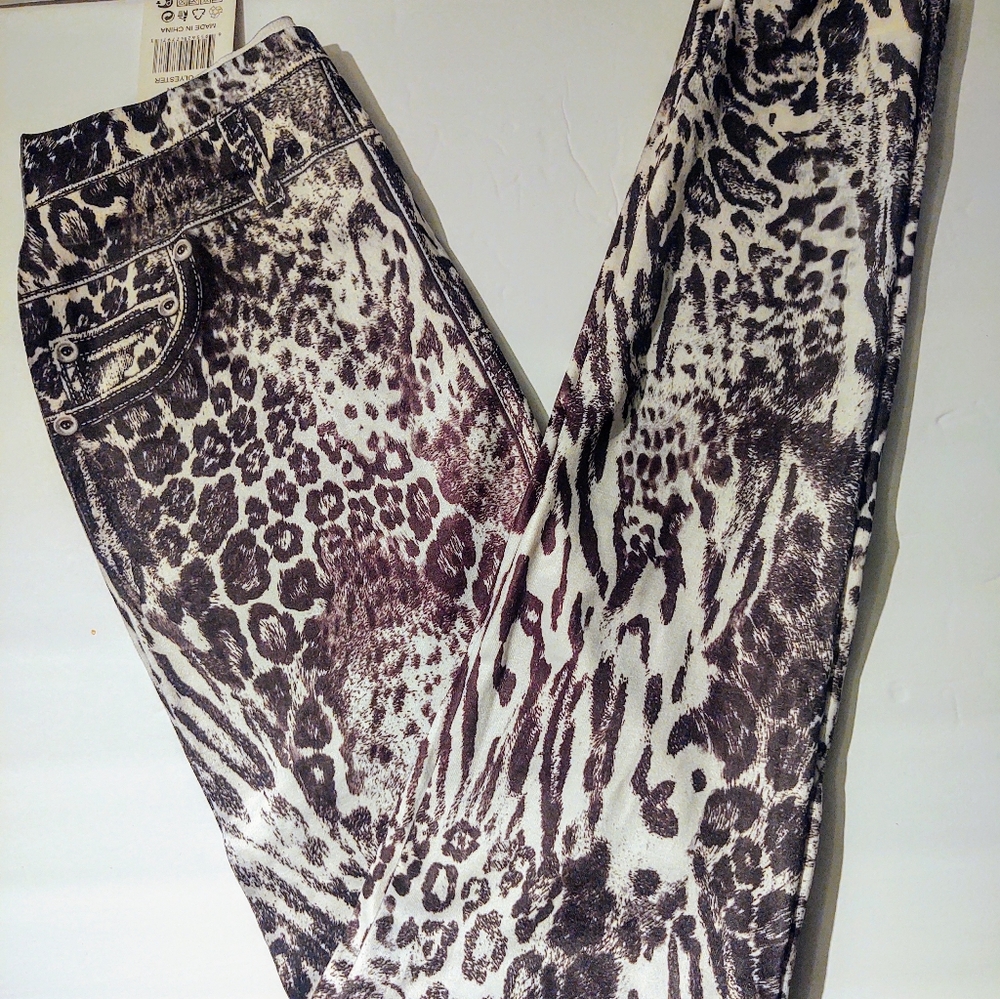 Black and White Leopard Legging one Size Fits Most